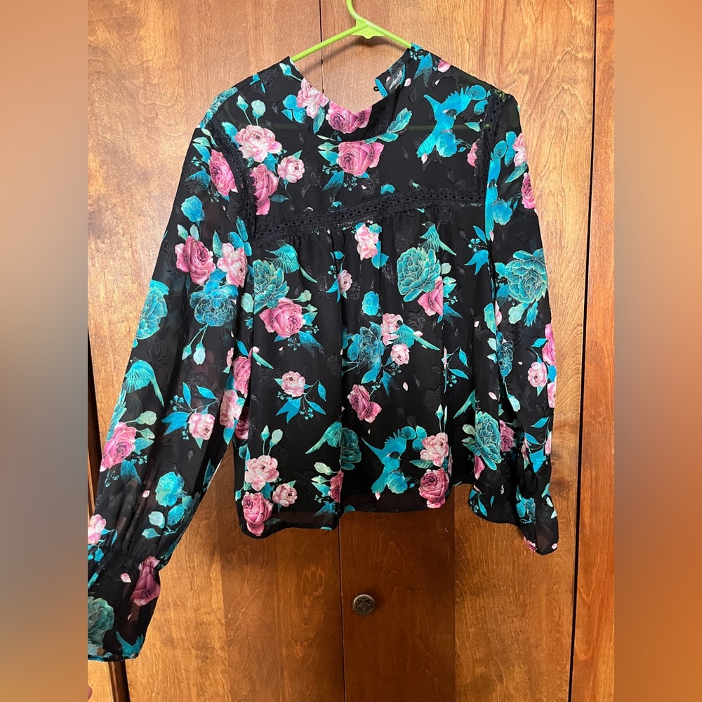 Women’s Top